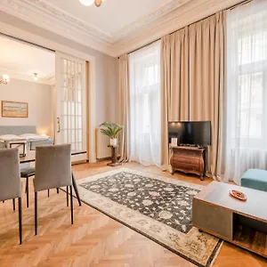 Апартаменты Palace Petrarca, Прага